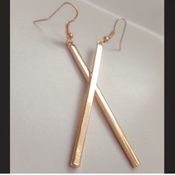 Jewelry - Gold Minimalist Vertical Bar Earrings